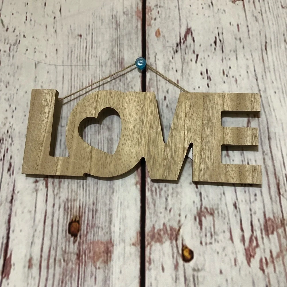 Crafters Corner, Decors DIY Wooden Signs 4 Love, 2 home, 1 Family Gather & Merry